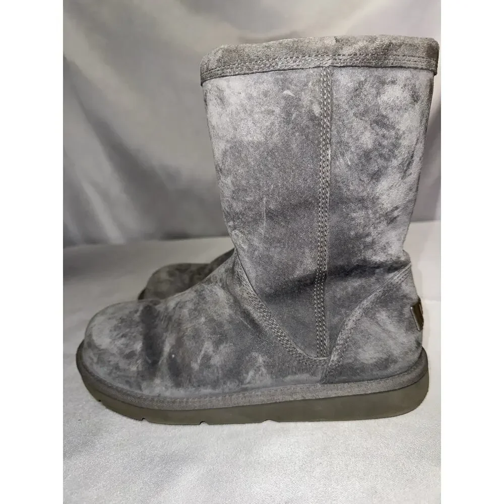 UGG Roslynn Grey Metallic Sz 8 Suede Zipper Boot W/Cream Sherpa Lining Midcalf